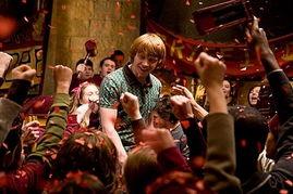 哈利波特最新爆料更新,神秘新篇章，揭秘未公开的魔法世界秘密